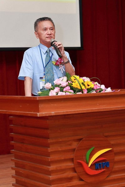 tn_CE2I1287.jpg
