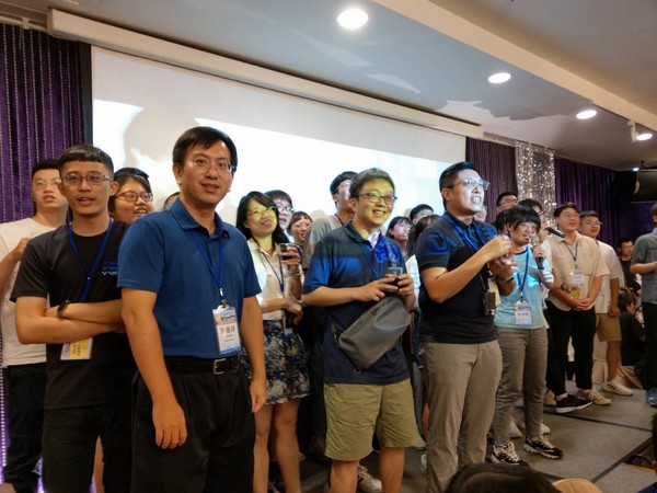 557050.jpg