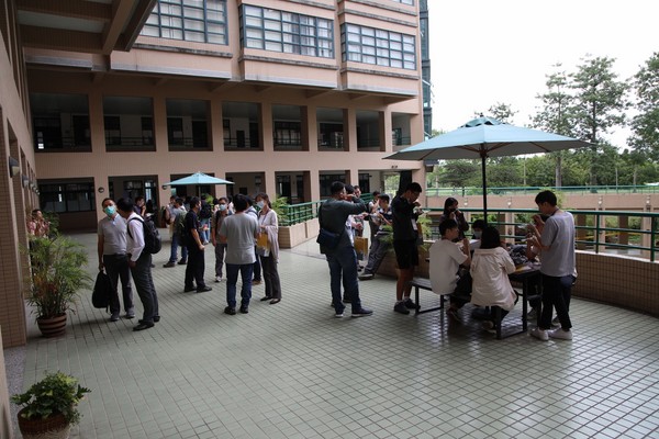 760A3717.JPG